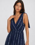 robe cache coeur zoom buste bleu marine