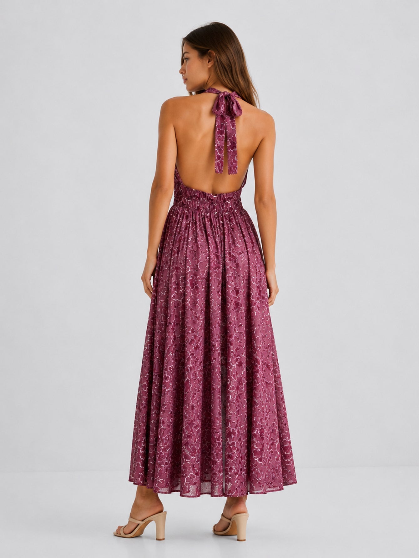 Robe halter rose poudré nœud à la nuque