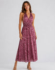 Robe longue fleurie rose poudré vue de face