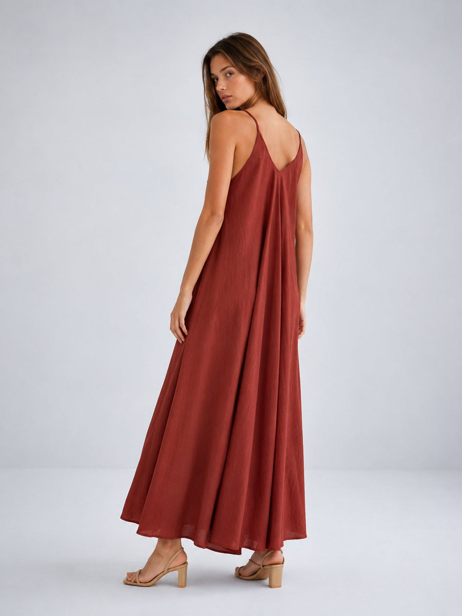 Robe longue dos en V rouge carmin