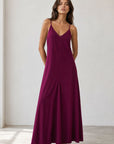 Robe longue fluide à bretelles fines