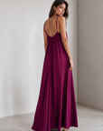 Robe longue fluide à bretelles fines
