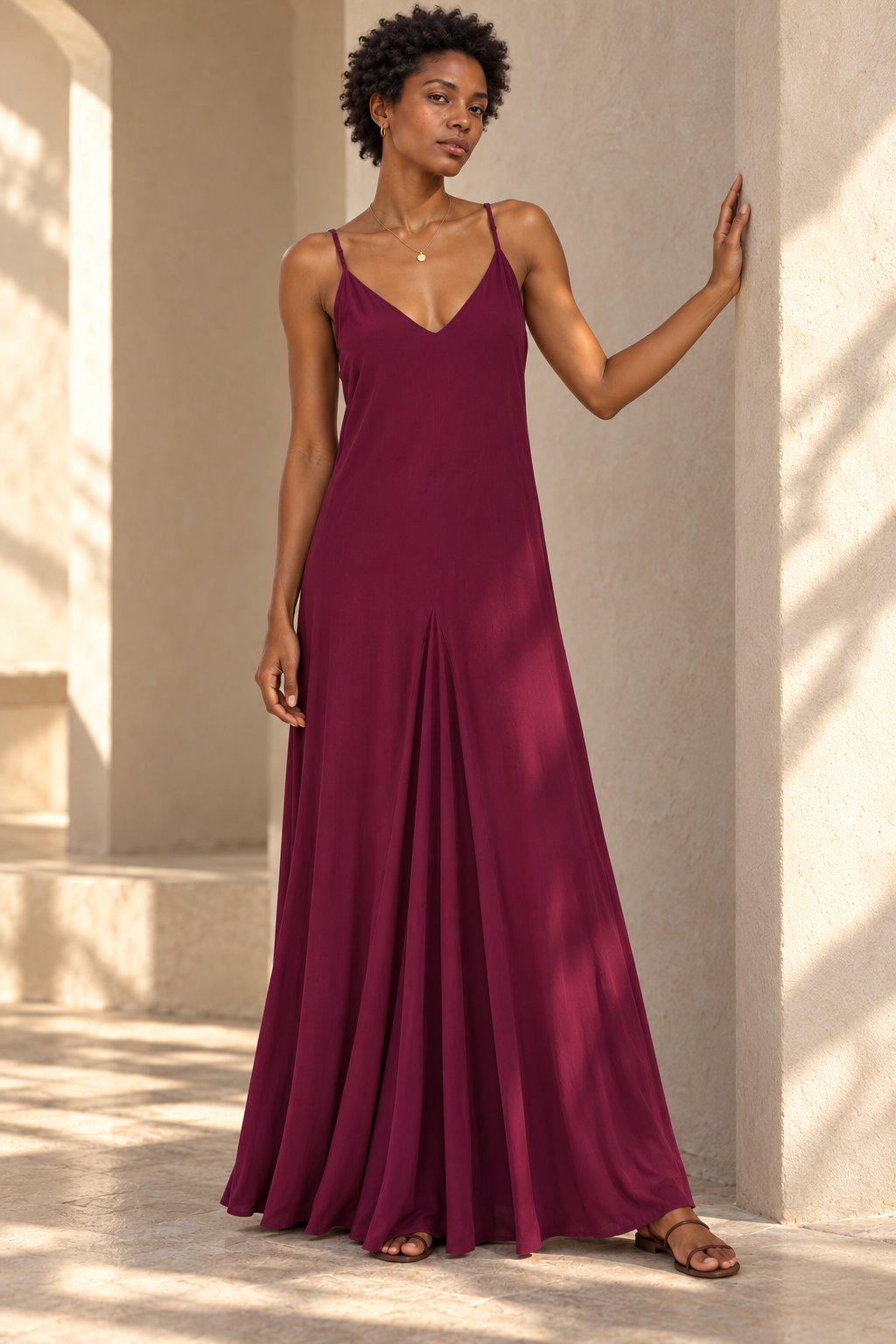 Robe longue fluide à bretelles fines