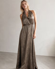 Robe longue satinée col halter