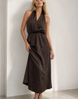 Robe longue satinée col halter