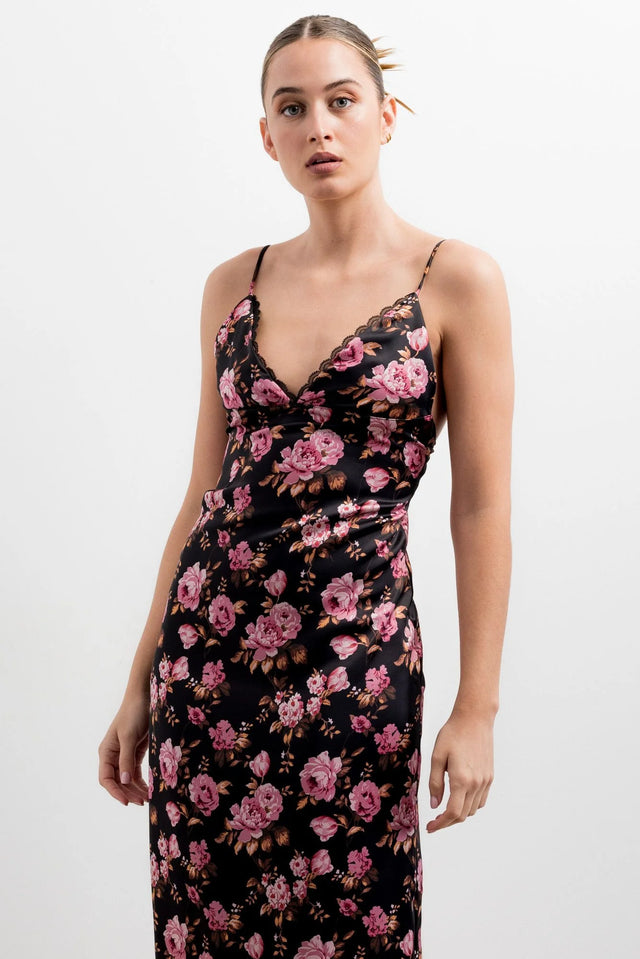 Robe longue satinée noire à fleurs roses avec dentelle, élégante robe longue floral