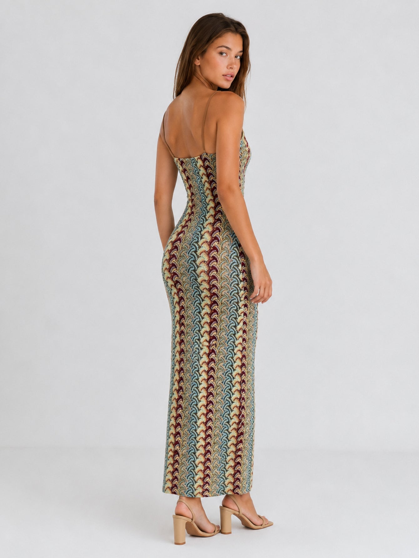 Robe maxi en crochet multicolore dos droit