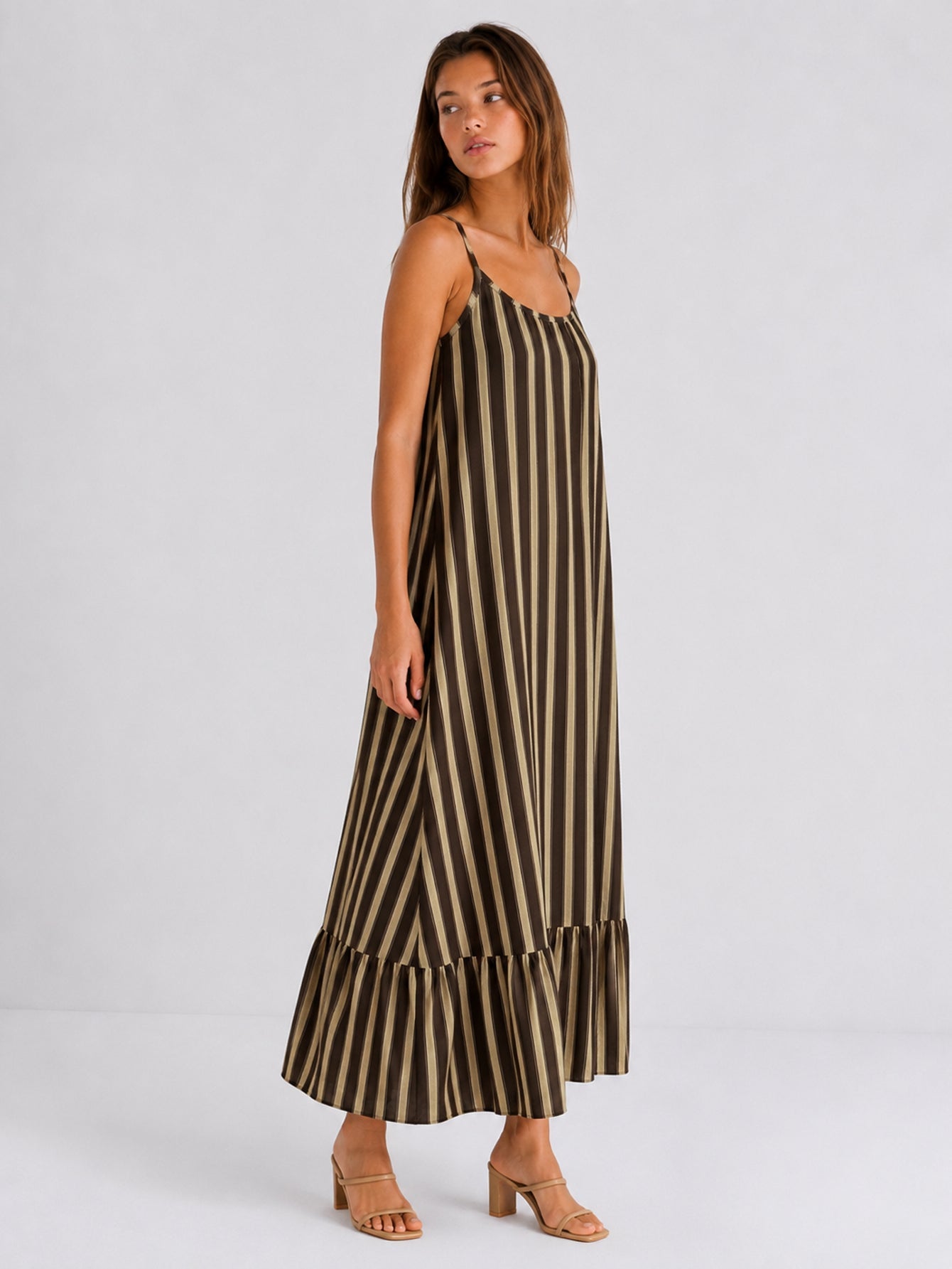 robe longue rayée ourlet volanté
