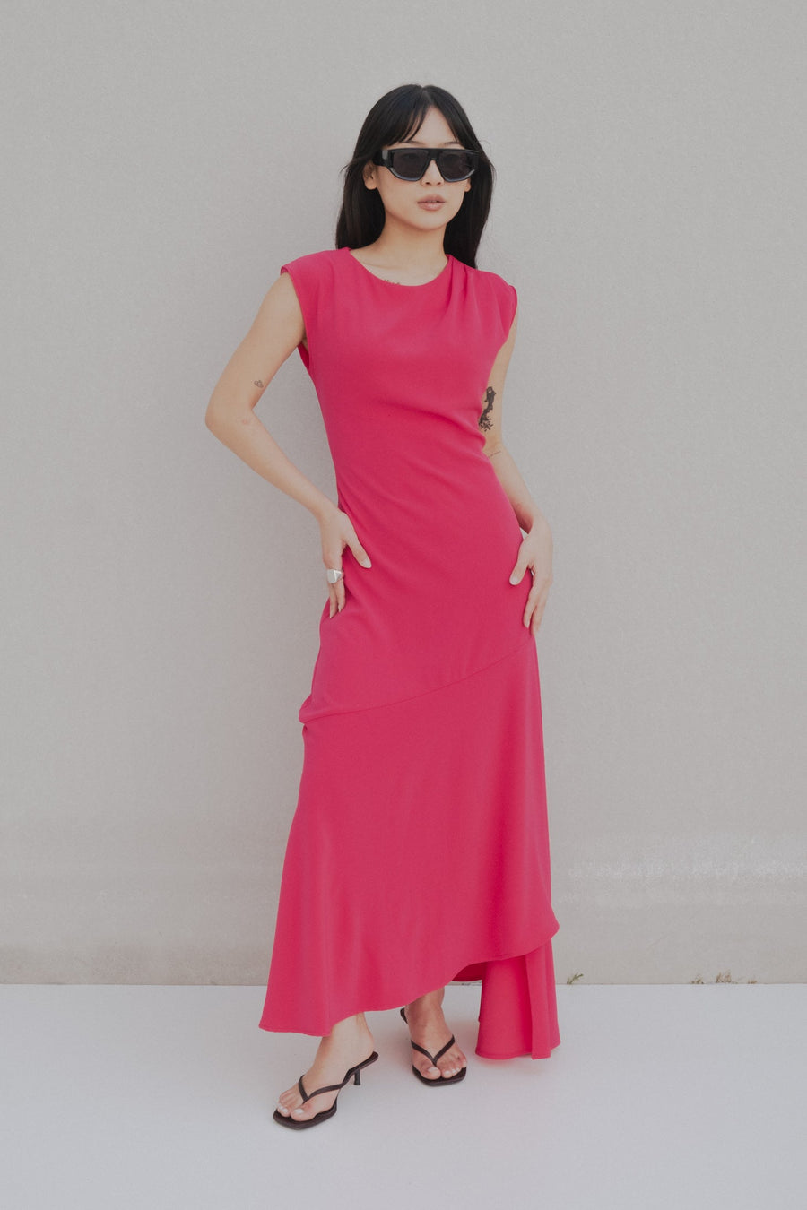 robe midi asimetrico image 2