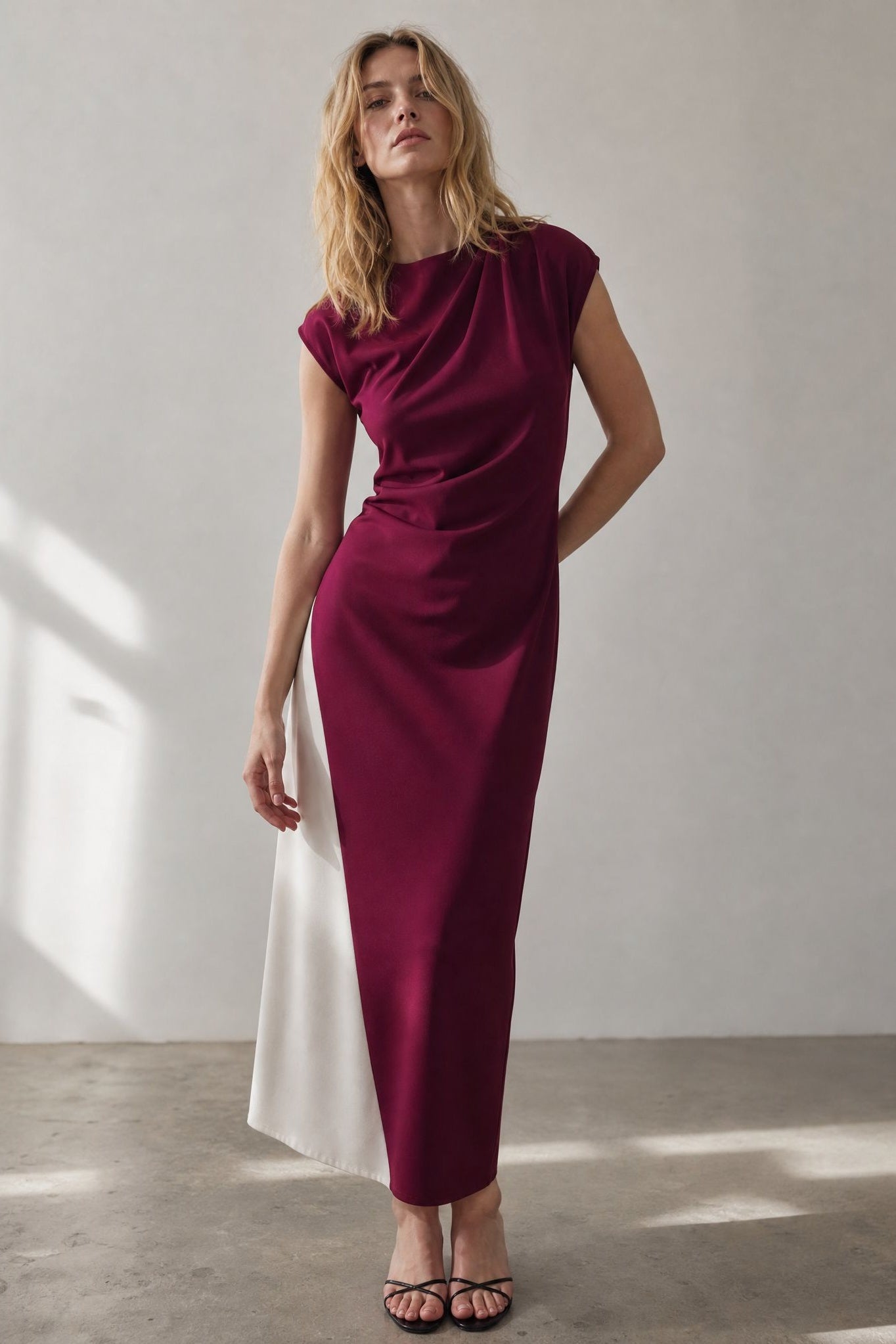 Robe midi bicolore bordeaux et blanc