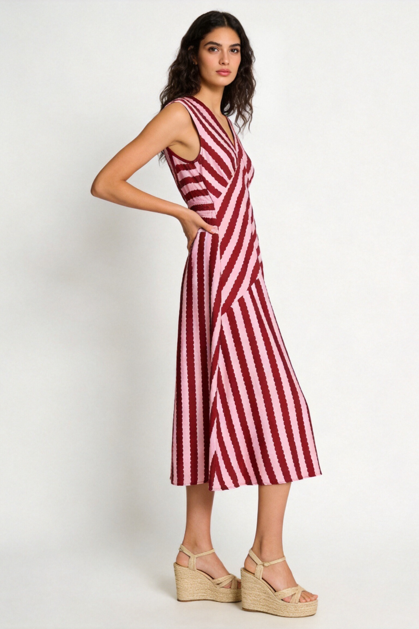 robe rayures image 1 169b419f 25a6 49e2 8ce7 3e6f104b2536