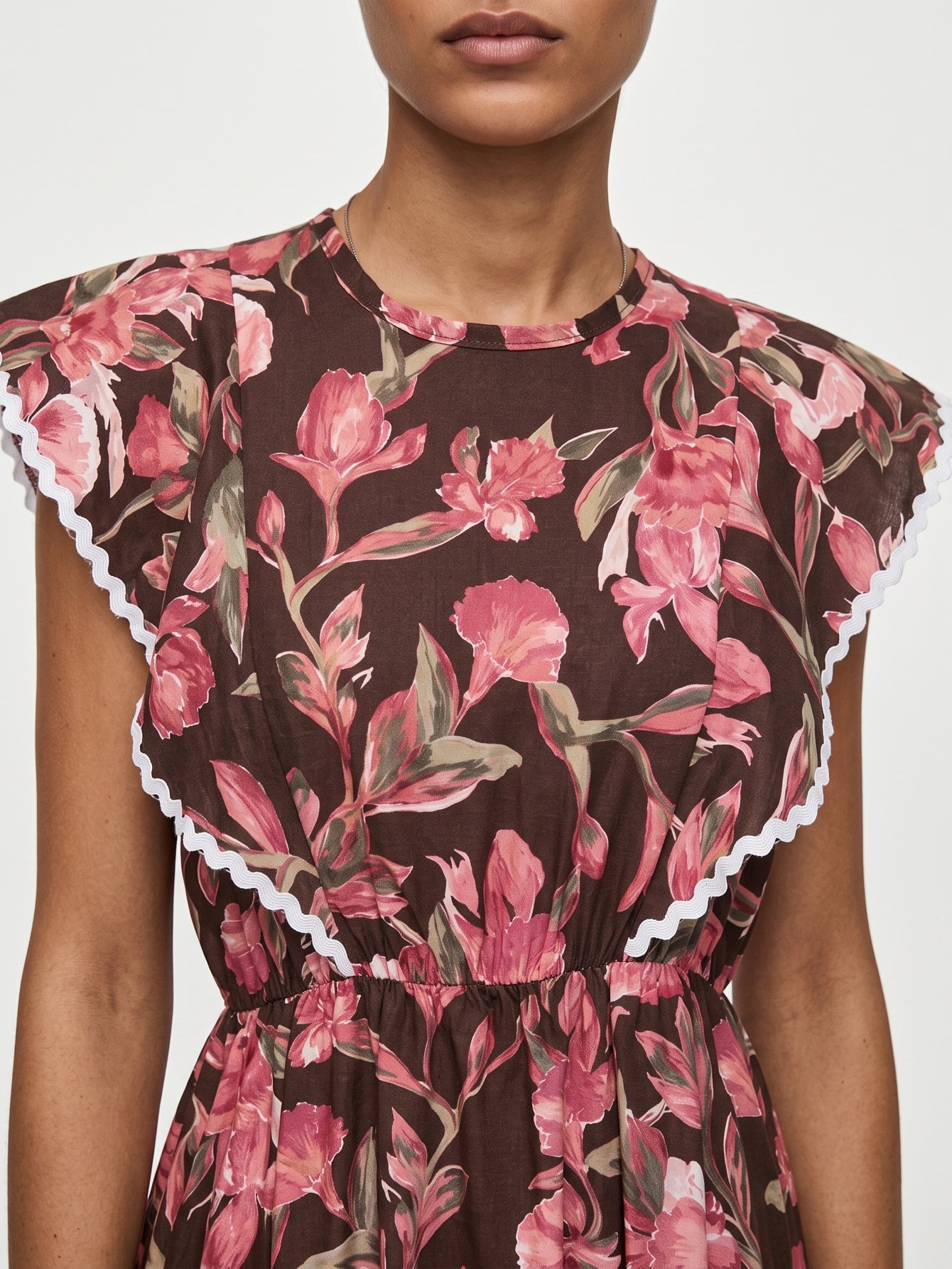Robe midi mancherons volantés marron