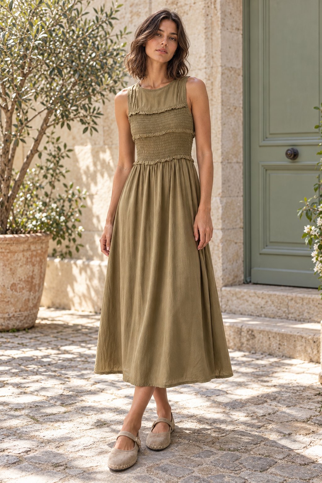 Robe midi fluide à buste smocké