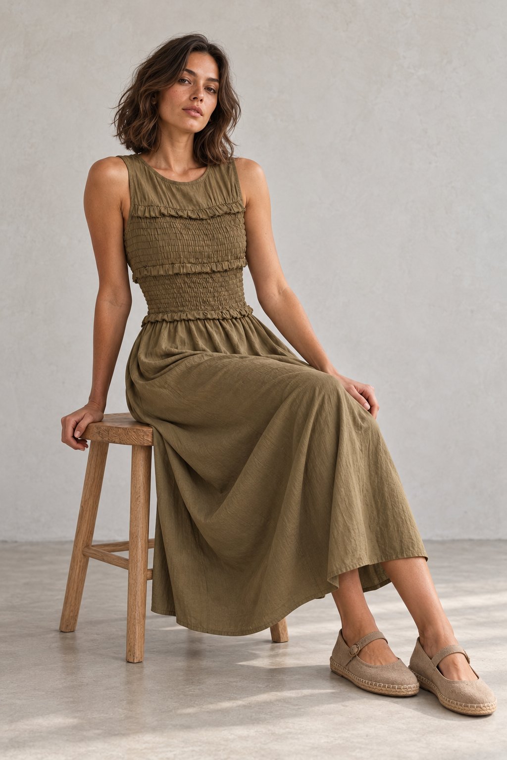 Robe midi fluide à buste smocké