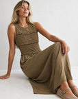 Robe midi fluide à buste smocké