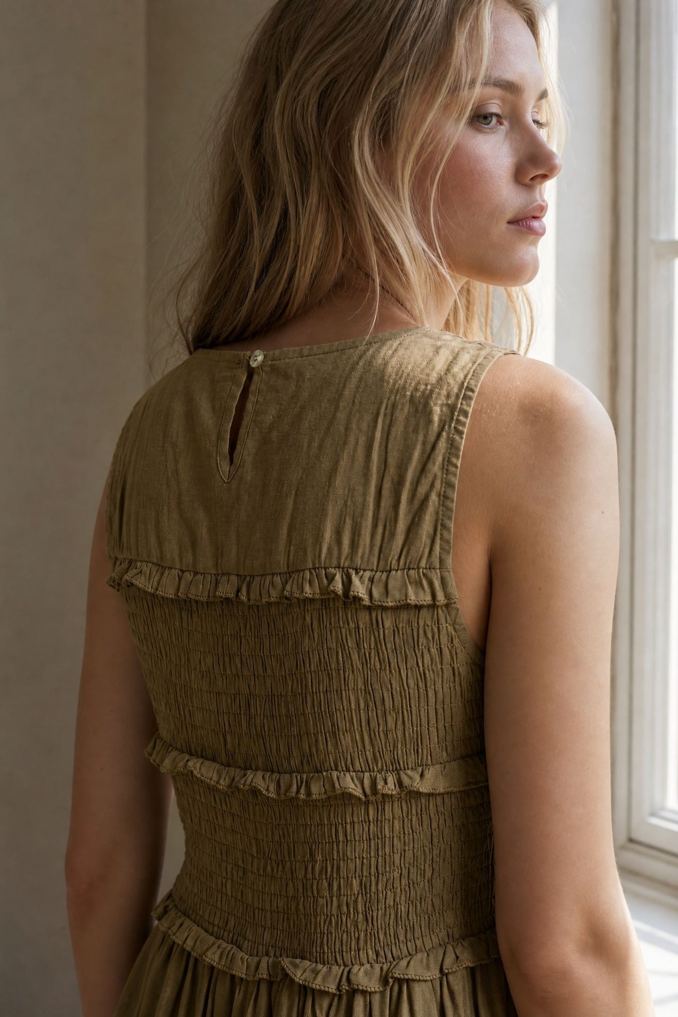 Robe midi fluide à buste smocké