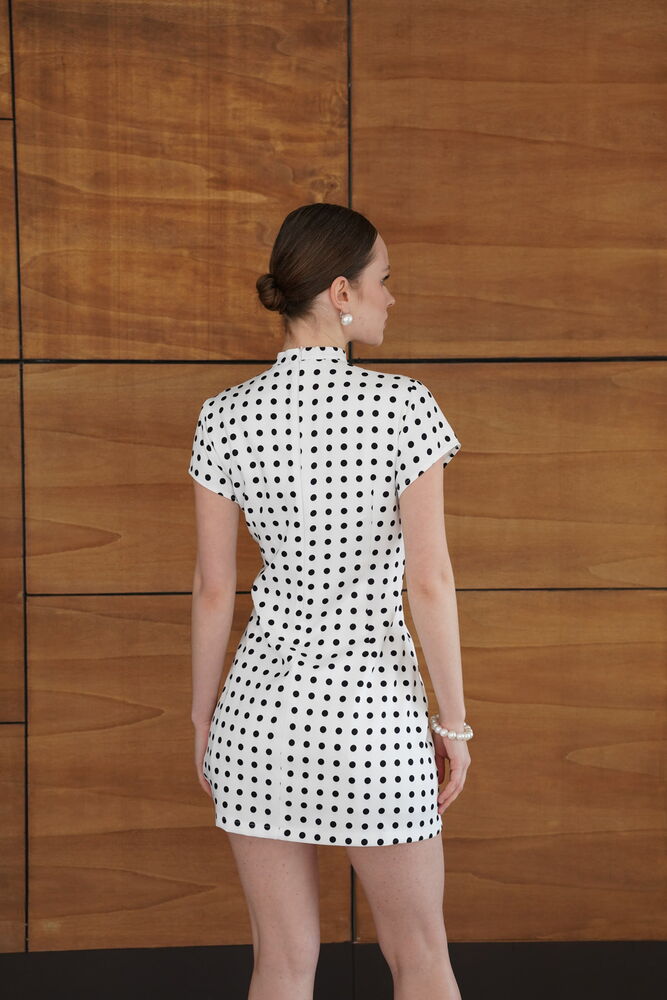 robe mini a pois col montant noue image 5