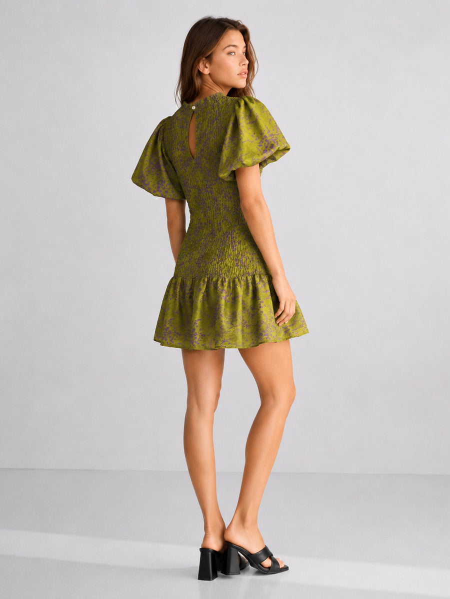 Robe mini fleurie à manches bouffantes