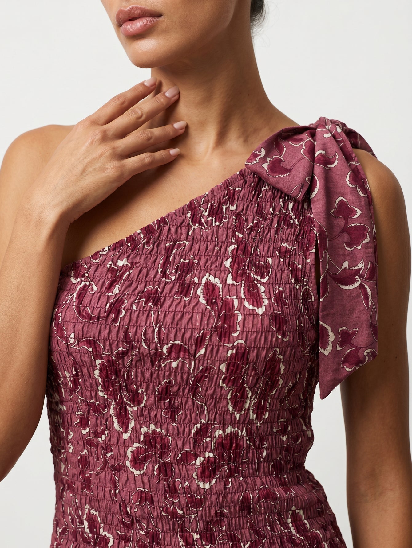 robe une epaule mini fleurie smockee image 6