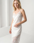 Robe nuisette crème à bretelles fines