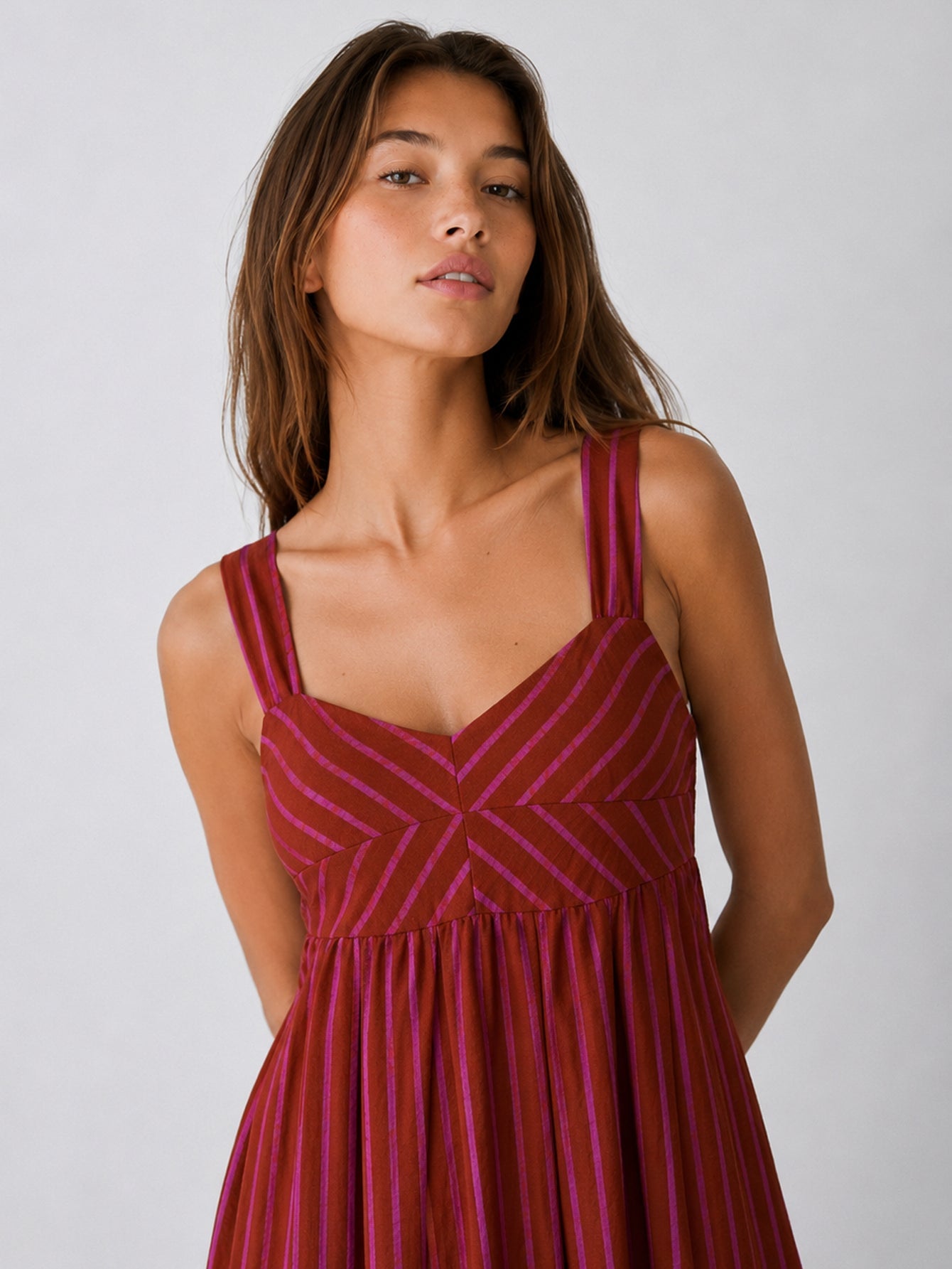 Robe midi détail buste à chevrons