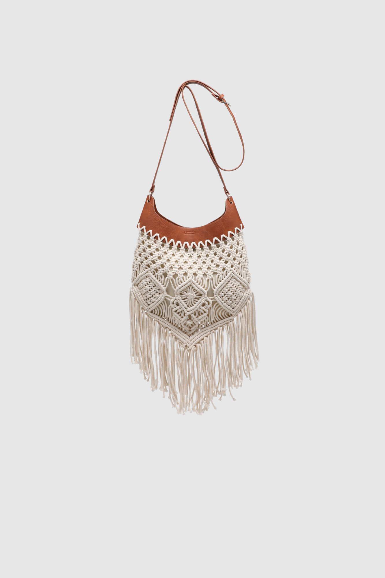 sac en macrame a longues franges image 1