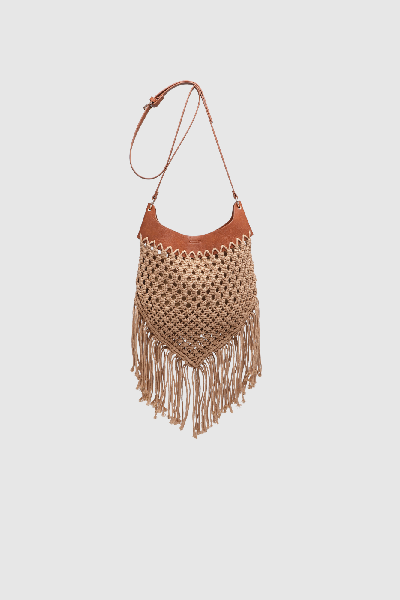 sac en macrame a longues franges image 5