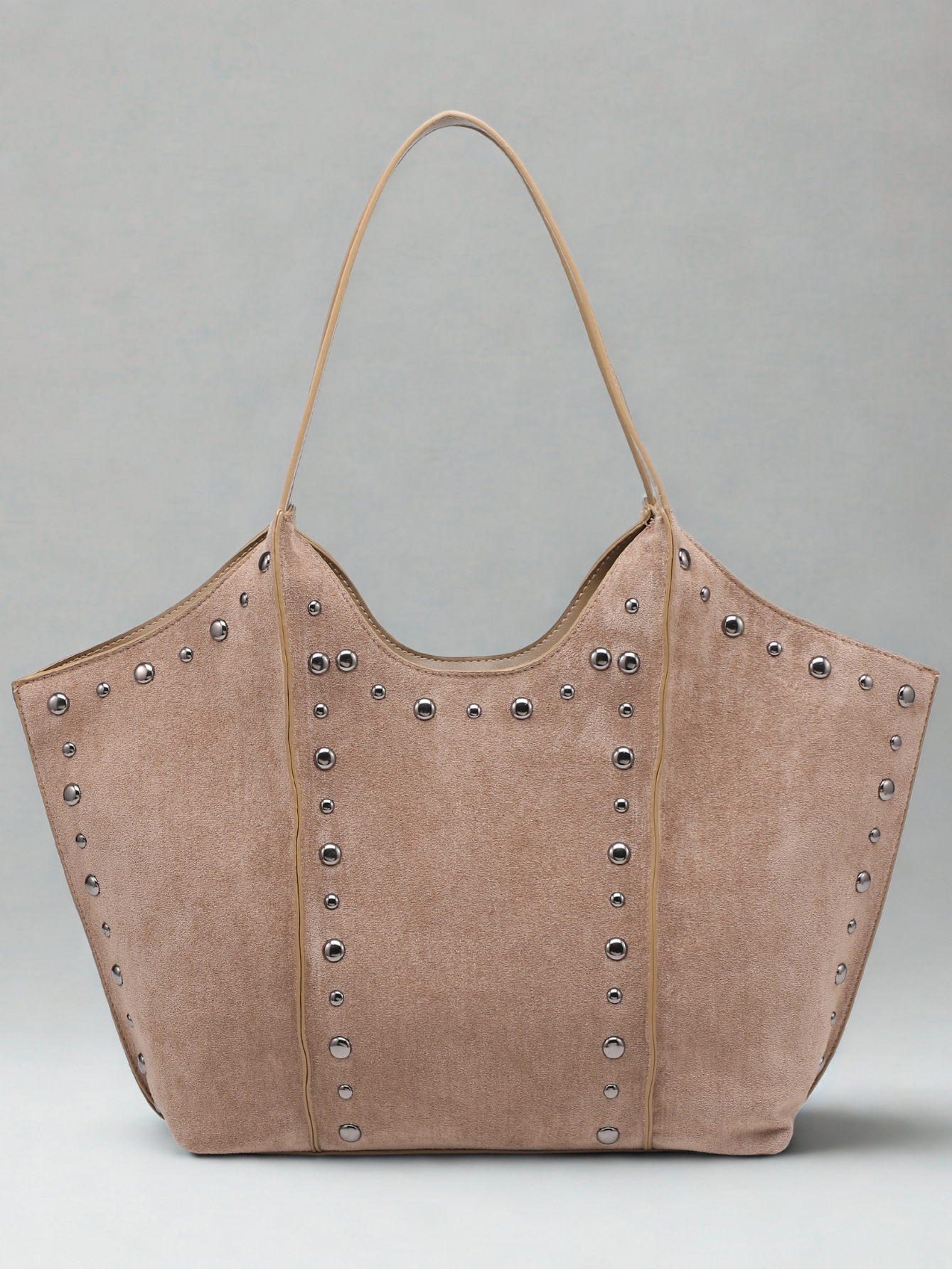 Cabas clouté en suédine beige