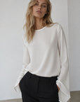 Top asymétrique en crêpe à manches longues vue produit 01