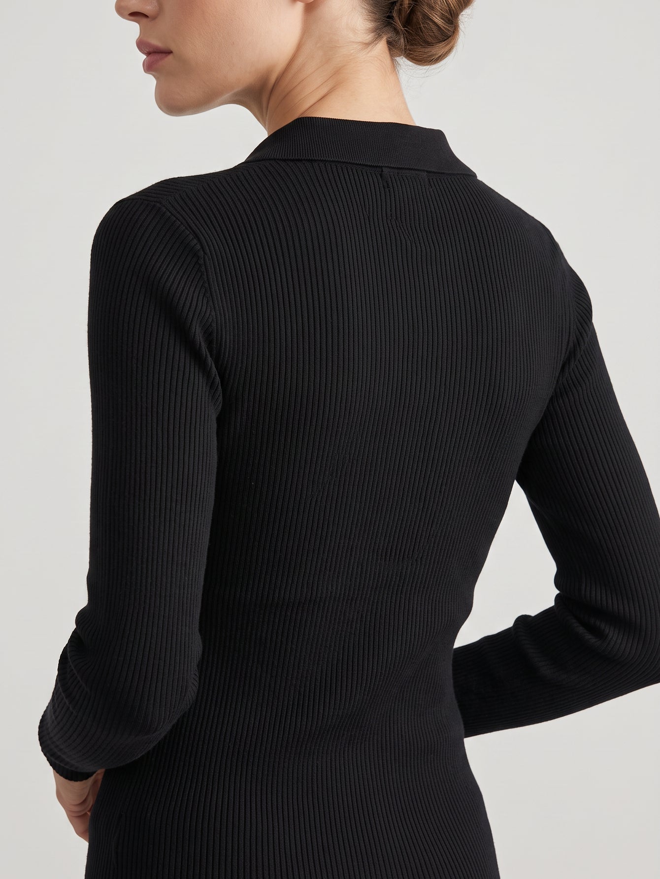 Cardigan maille côtelée détail noir
