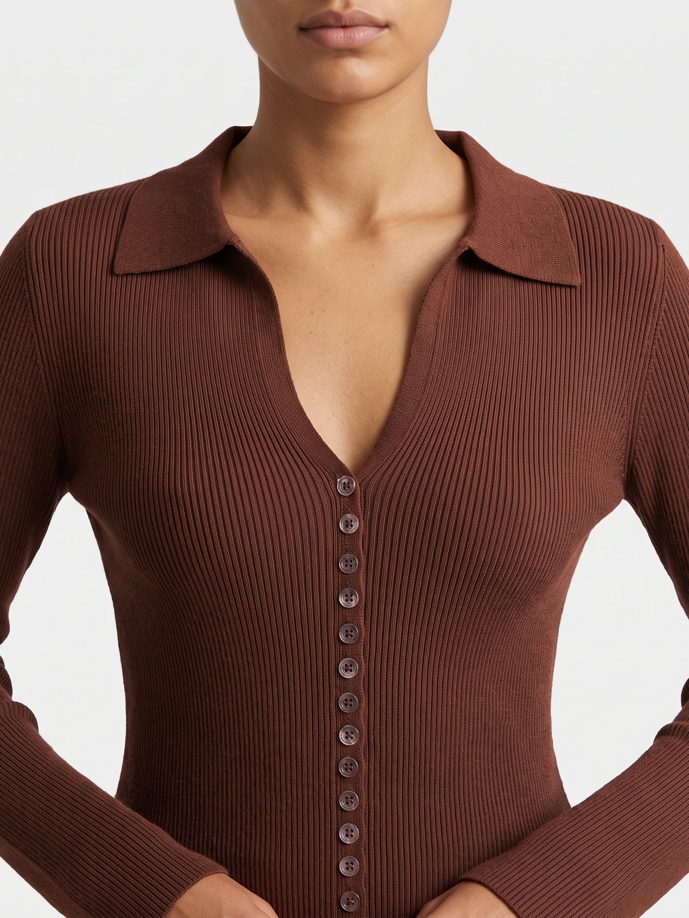 Cardigan maille côtelée détail marron