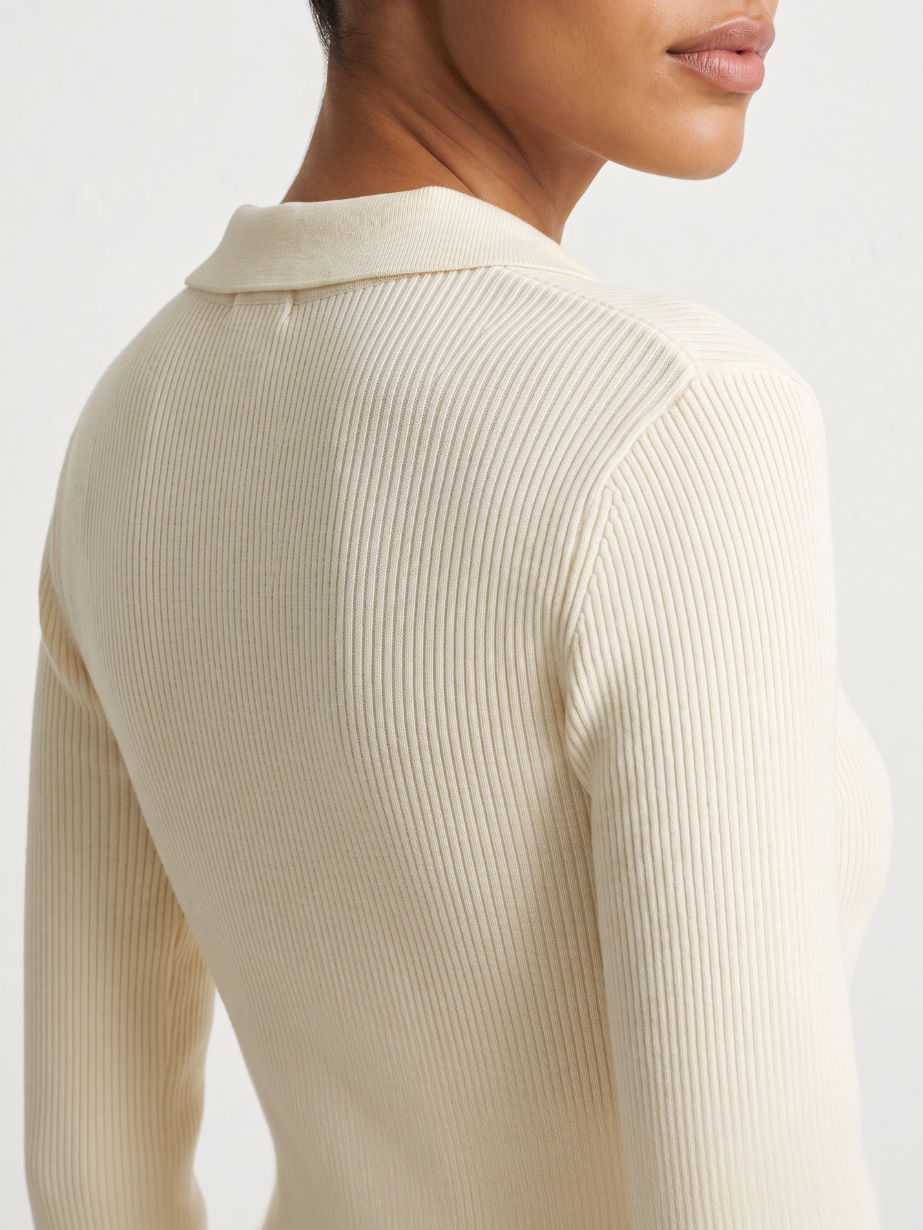 Cardigan maille côtelée détail beige