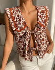 top gilet fleuri a liens col volante image 6