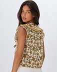 top gilet fleuri a liens col volante image 9
