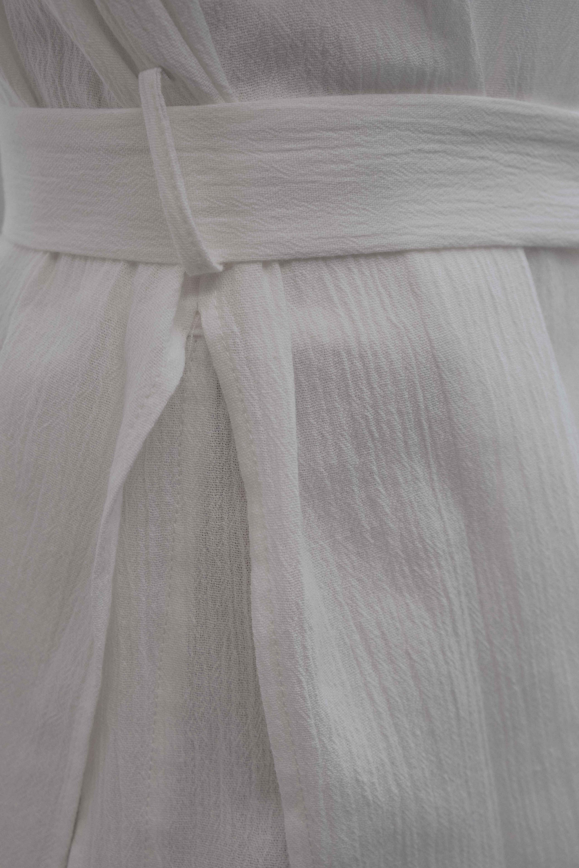 top ceinture en coton blanc froisse image 6