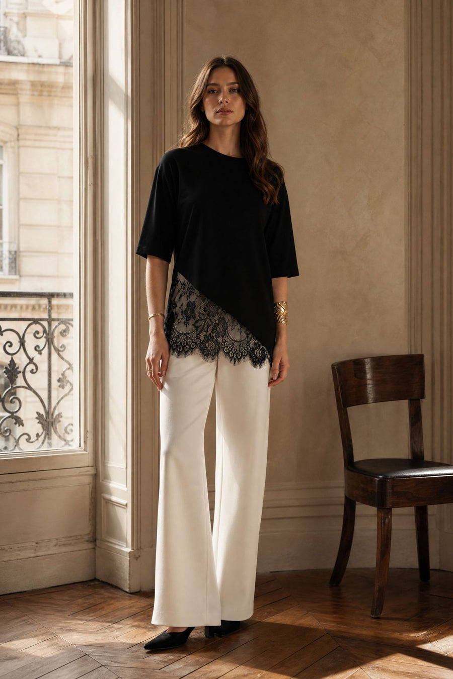 Top noir à dentelle manches mi longues