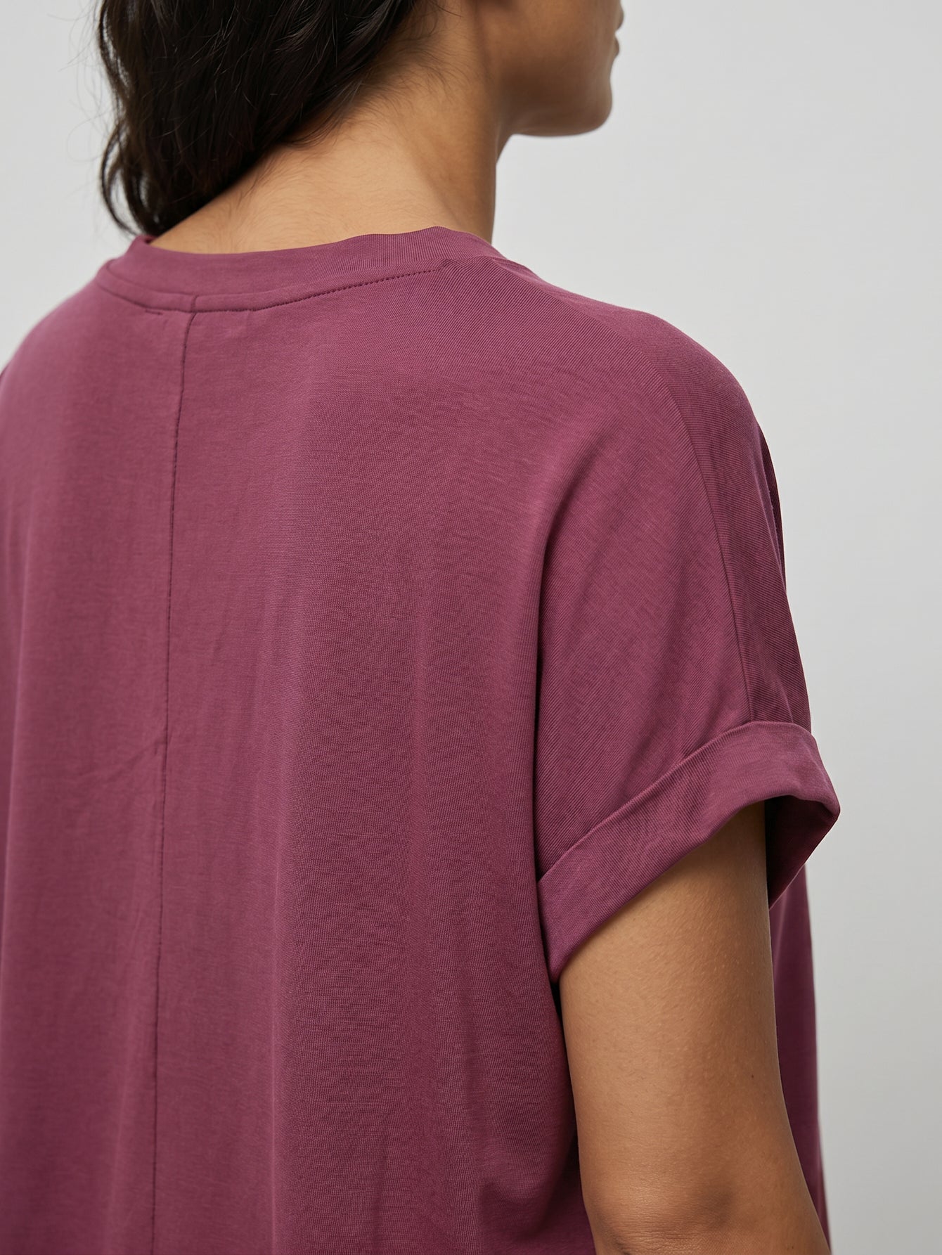 top oversize modal bordeaux détail manche