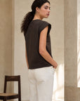 KDAPDT.02 top sans manches a epaules cloutees en coton 04