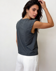 t shirt tachuelas image 3