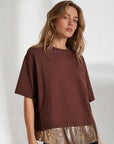 Top T shirt brun à ourlet pailleté