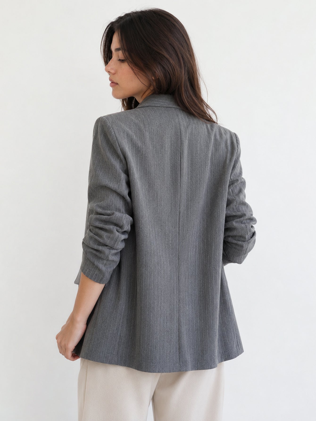 veste rayée grise dos