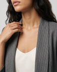 veste grise détail col châle