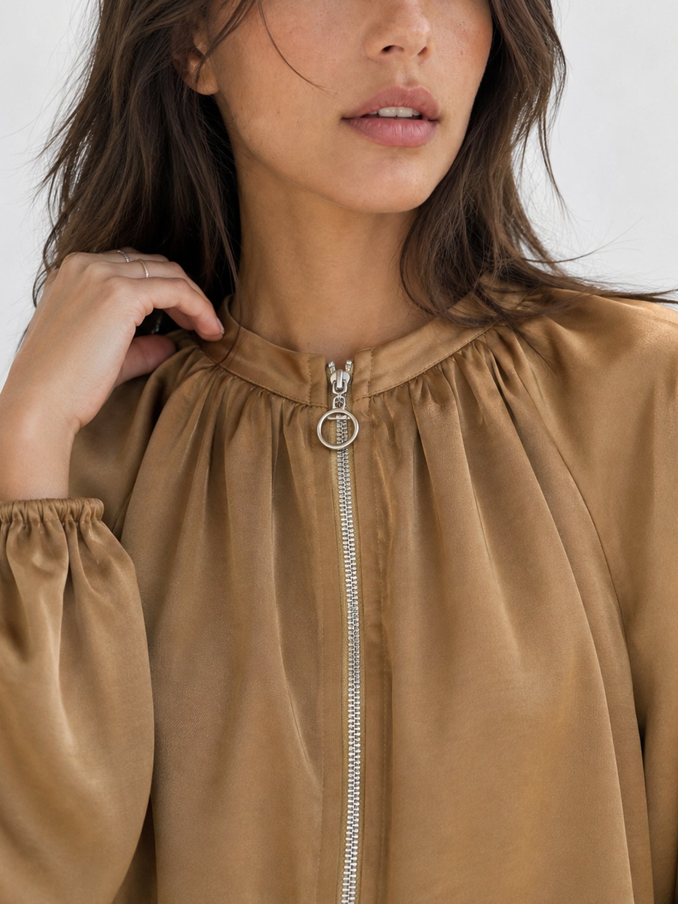 veste bomber satinée camel dos fronces