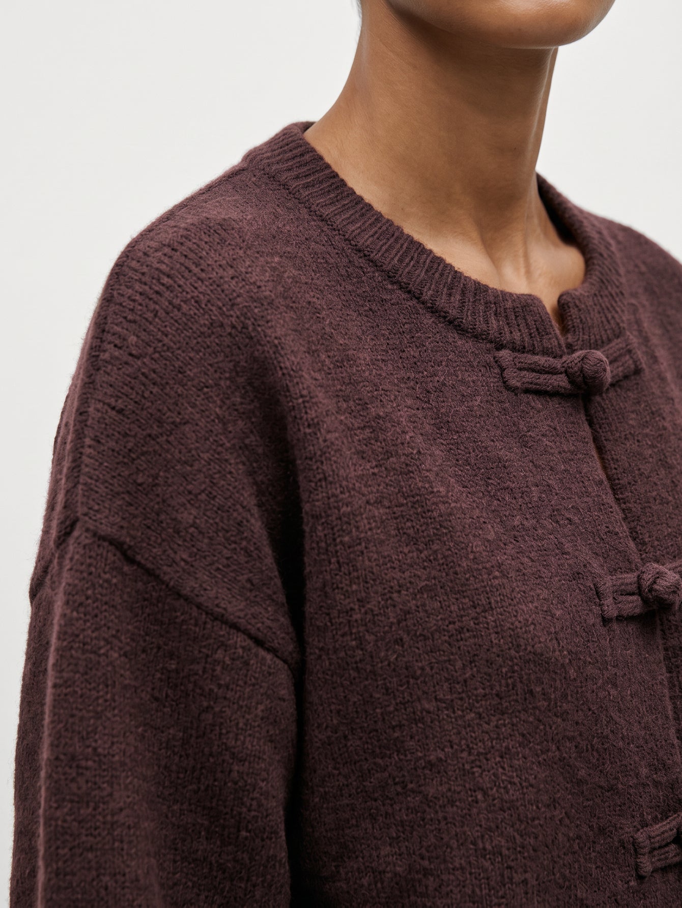 Cardigan maille duveteuse prune