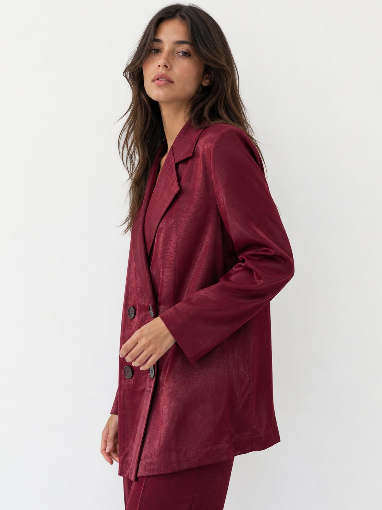 Veste bordeaux vue de profil