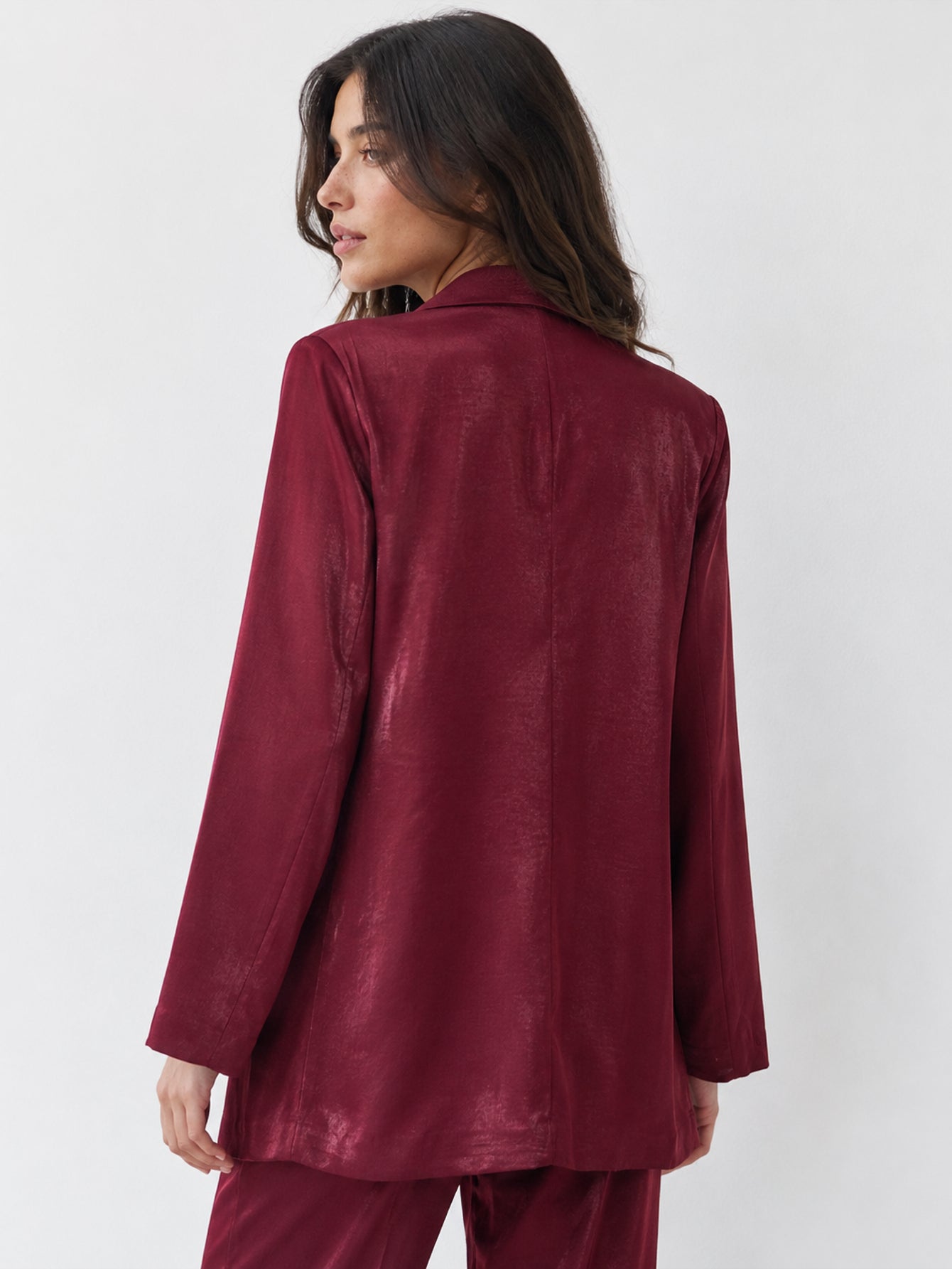 Veste bordeaux vue de dos