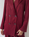 Veste bordeaux détail des boutons