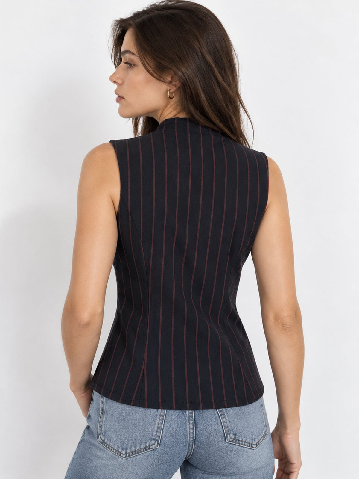 Dos du gilet rayé marine