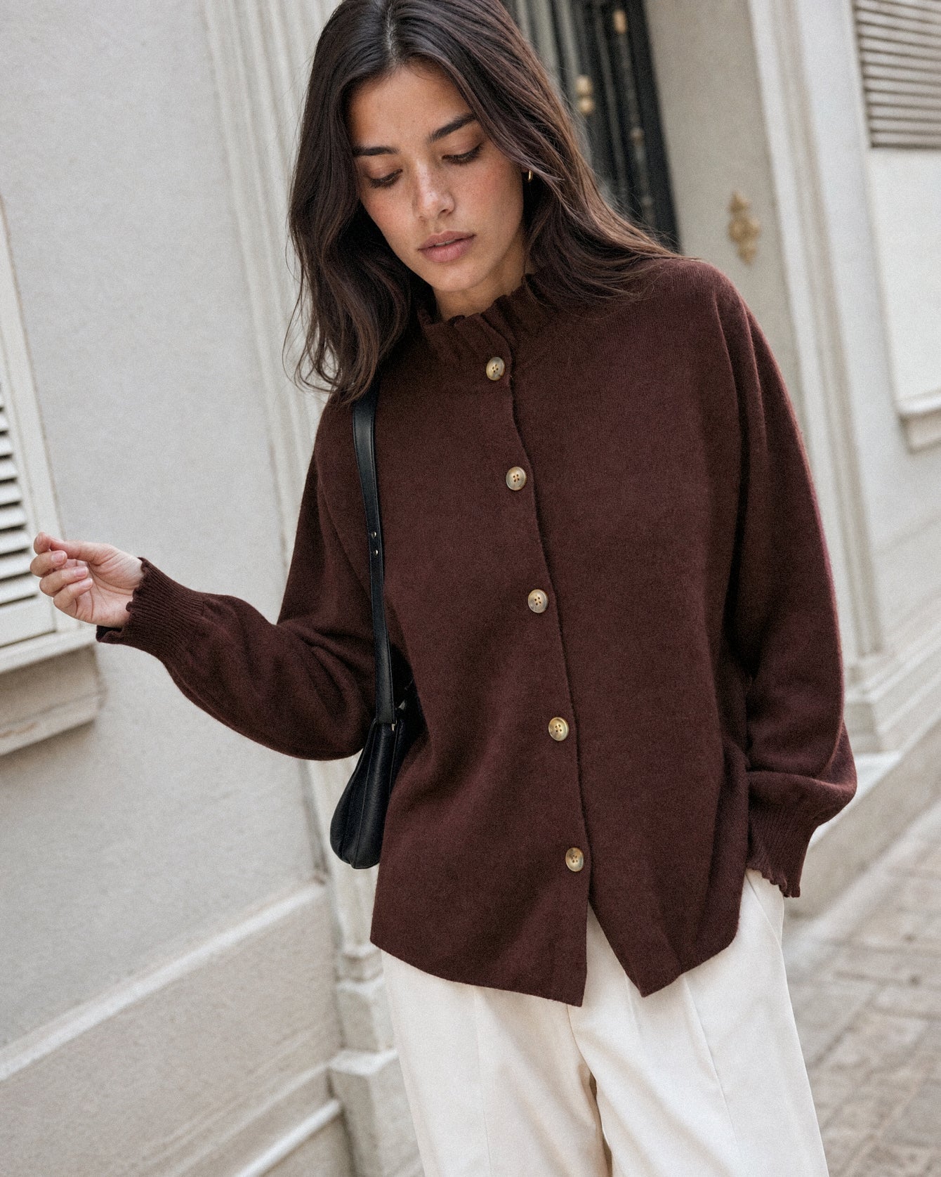 Gilet brun boutons contrastés