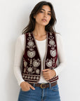 Gilet en velours brodé bordeaux vue de face